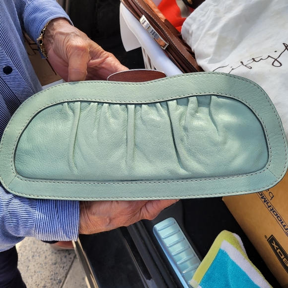 54 Fossil Limited Clutch - Picture 2 of 4